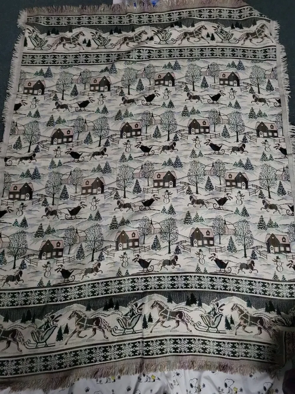 Goodwin Weavers 100% Cotton -winter-snowman-sleigh rides-country themed throw